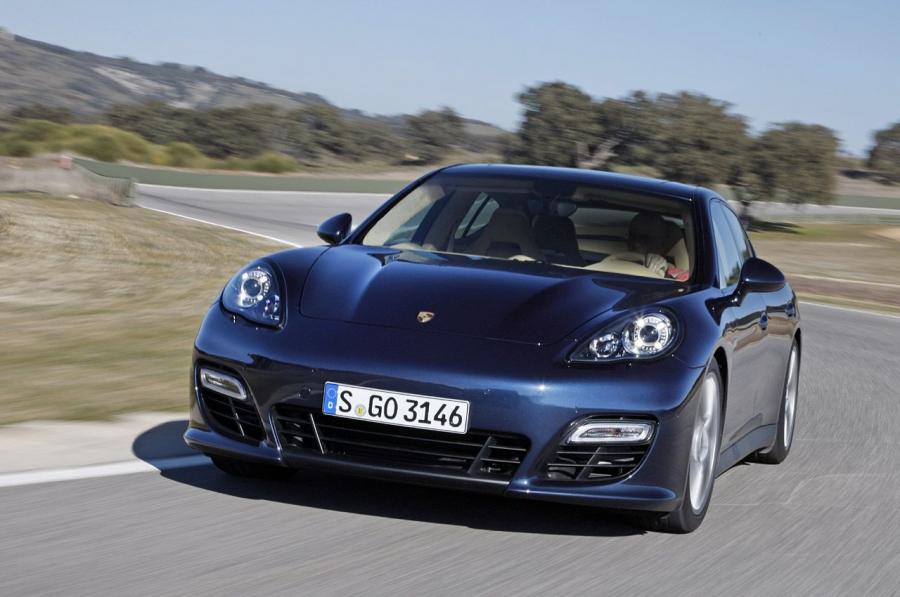  Porsche Panamera GTS 2013 года  (фото 19 из 52)